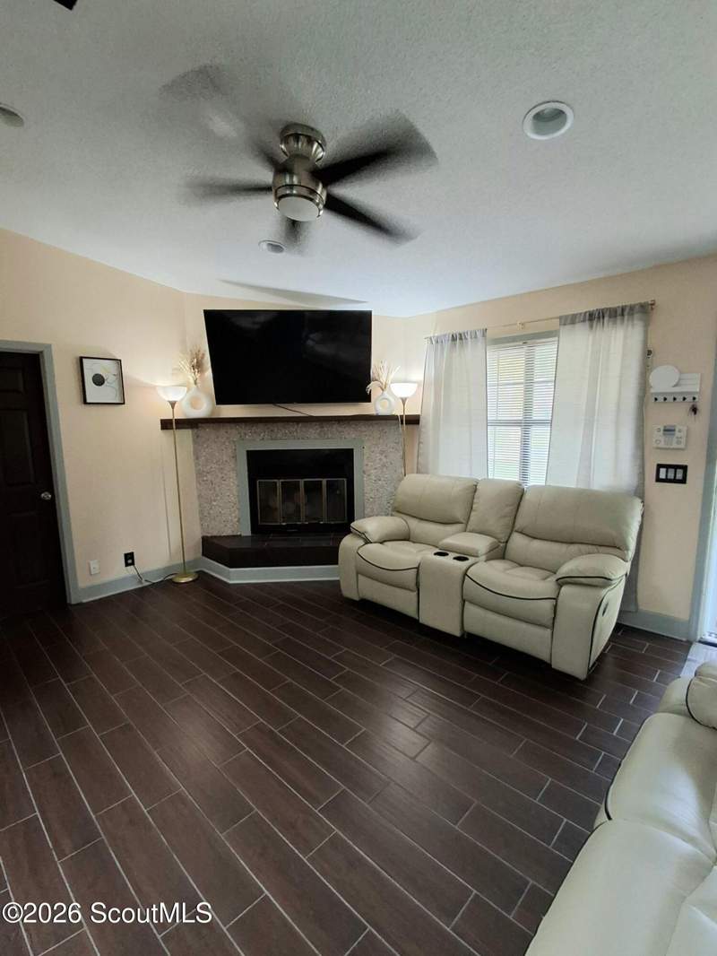 3 bedroom Single Family Residence at 119 Chatford Circle, PalmettoEstates, Brunswick — photo 3