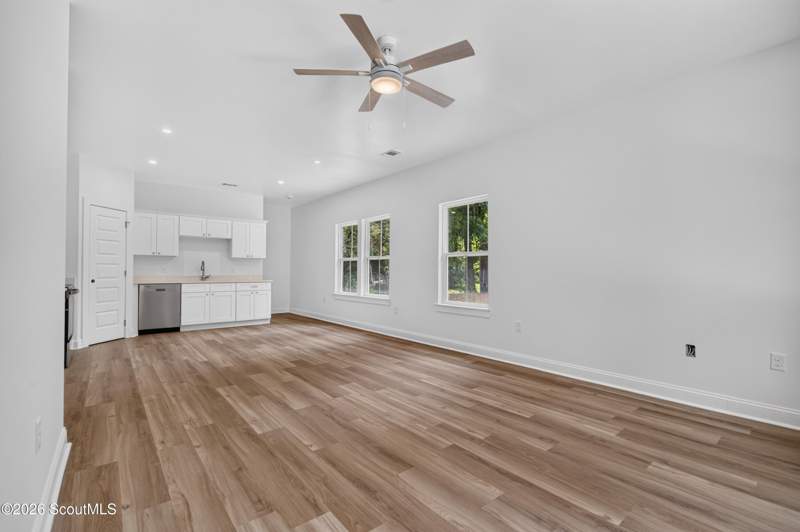 3 bedroom Single Family Residence at 1096 Casey Road, Sapelo Gardens, Townsend — photo 2