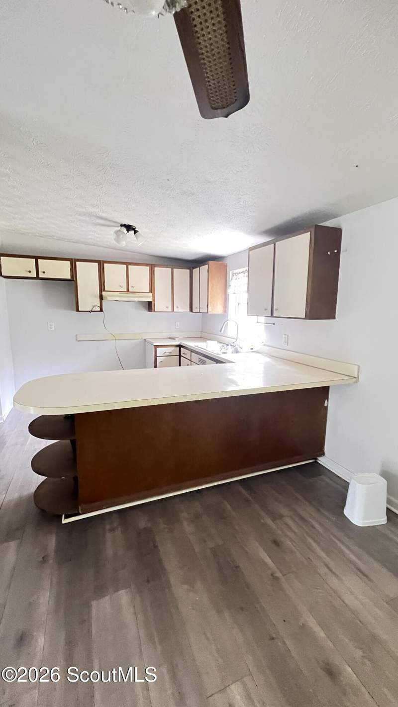 4 bedroom Single Family Residence at 176 Stafford Avenue, Beverly Shores, Brunswick — photo 5