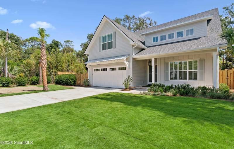 5 bedroom Single Family Residence at 4314 12th Street, East Beach, St. Simons Island — photo 2
