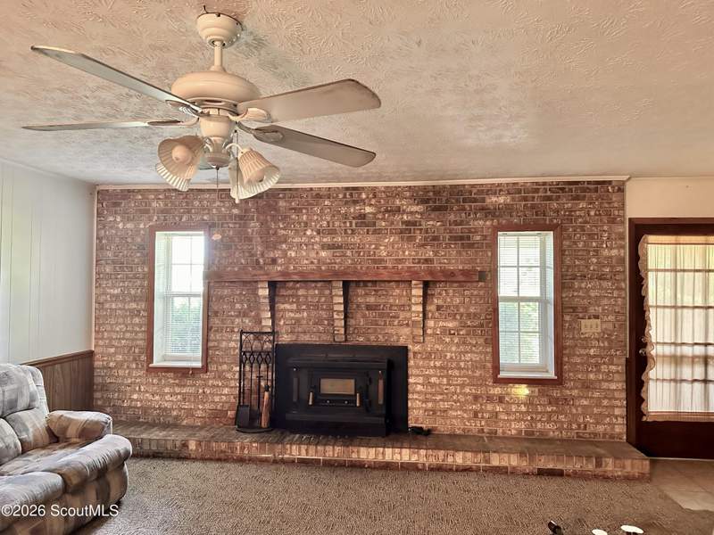4 bedroom Single Family Residence at 6009 James Street, No Recorded Subdivision, Manor — photo 4