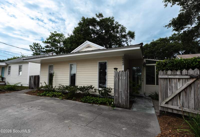 3 bedroom Single Family Residence at 11932 Old Demere Road, St. Simons Heights, St. Simons Island — photo 3