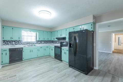 3110 Southwood Drive, Waycross GA - photo 8 of 28