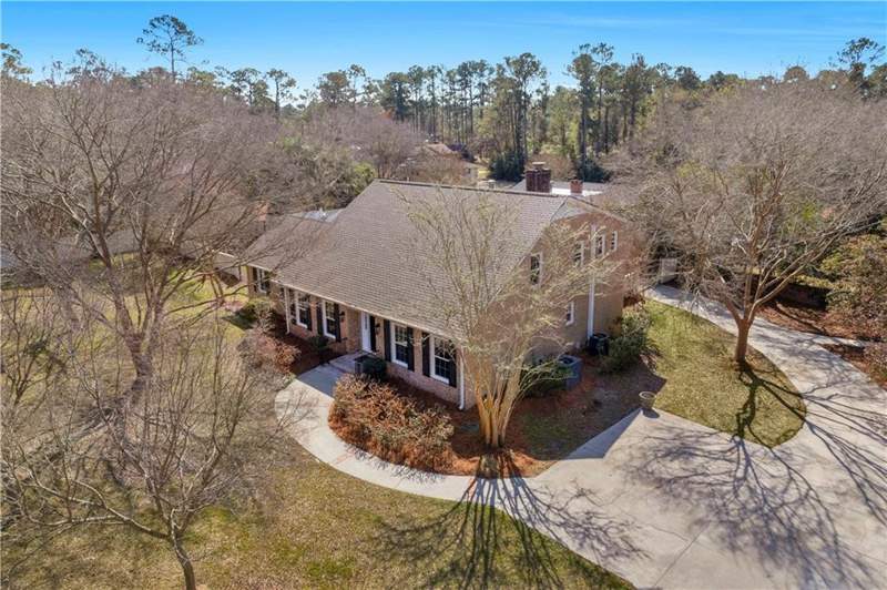 4 bedroom Single Family Residence at 1808 Seminole Trail, Cherokee Heights, Waycross — photo 2