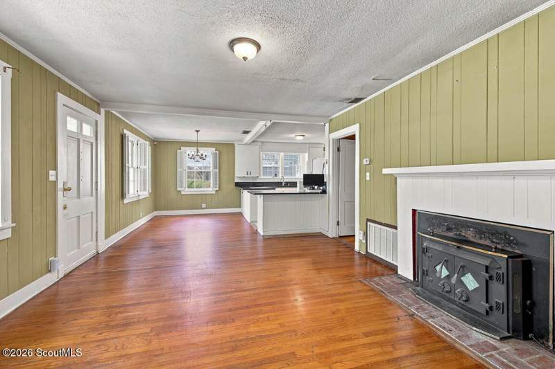3 bedroom Single Family Residence at 1222 Pine Avenue, Windsor Park, Brunswick — photo 3
