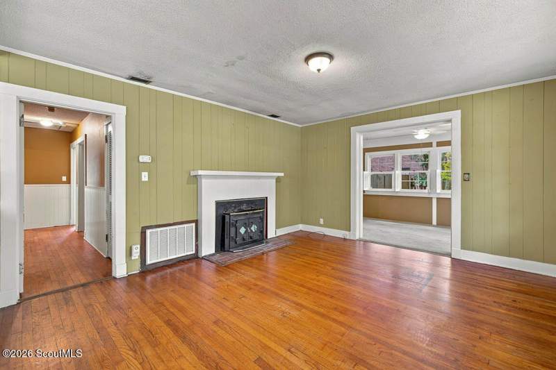 3 bedroom Single Family Residence at 1222 Pine Avenue, Windsor Park, Brunswick — photo 5