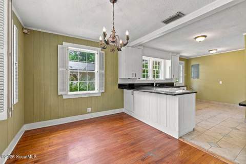 1222 Pine Avenue, Brunswick GA - photo 9 of 32