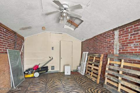1222 Pine Avenue, Brunswick GA - photo 23 of 32