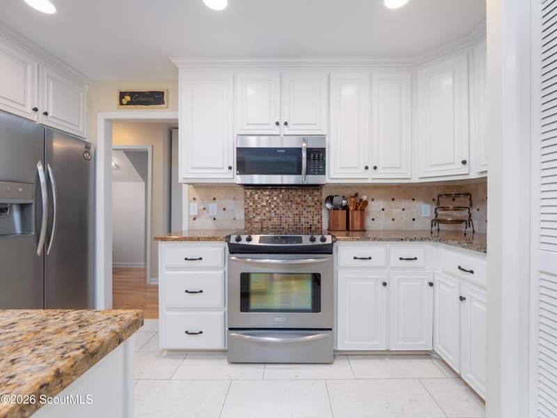3 bedroom Single Family Residence at 35 E Bay Tree Court, Bay Tree Cottages, St. Simons Island — photo 4