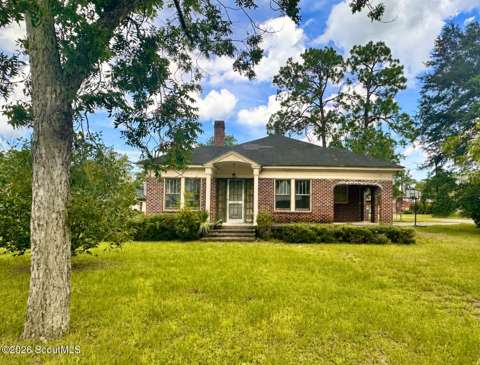 609 Holly Street, home for sale in Waycross 31501