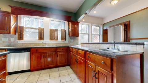609 Holly Street, Waycross GA - photo 12 of 34