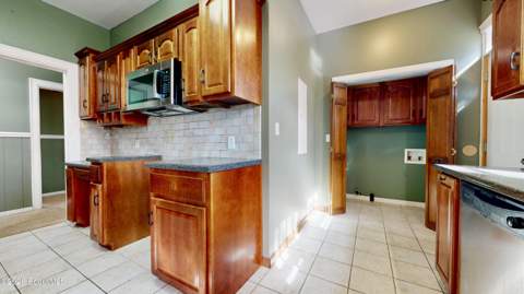 609 Holly Street, Waycross GA - photo 21 of 34
