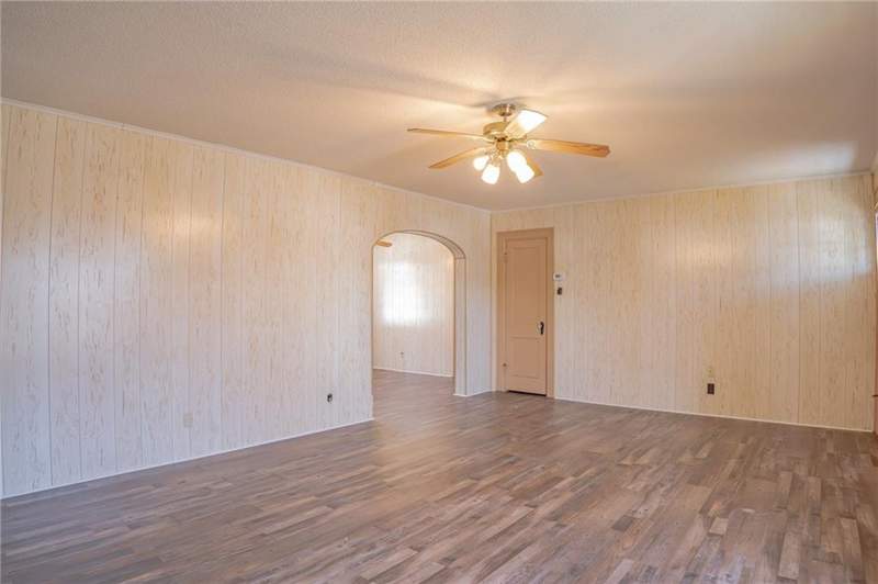 3 bedroom Single Family Residence at 1615 Brunel Street, No Recorded Subdivision, Waycross — photo 4