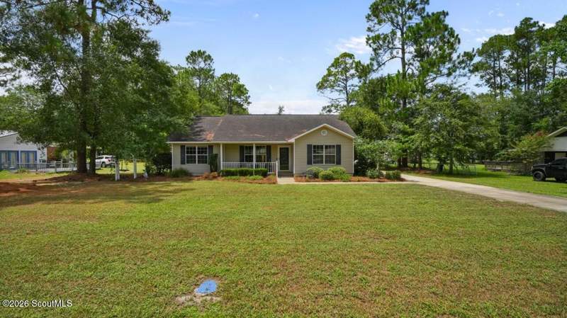 3 bedroom Single Family Residence at 130 Hollywood Avenue, No Recorded Subdivision, Jesup — photo 3