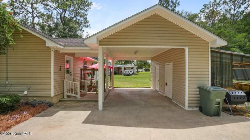 3 bedroom Single Family Residence at 130 Hollywood Avenue, No Recorded Subdivision, Jesup — photo 5