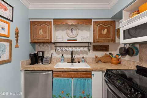 850 Mallery Street, St. Simons Island GA - photo 7 of 28