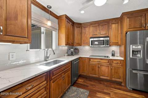 135 Colonial Drive, St. Simons Island GA - photo 10 of 59