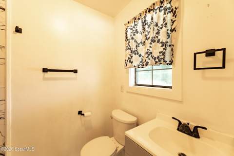 1801 Creswell Street, Waycross GA - photo 13 of 36