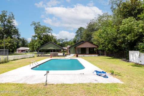 1801 Creswell Street, Waycross GA - photo 7 of 36