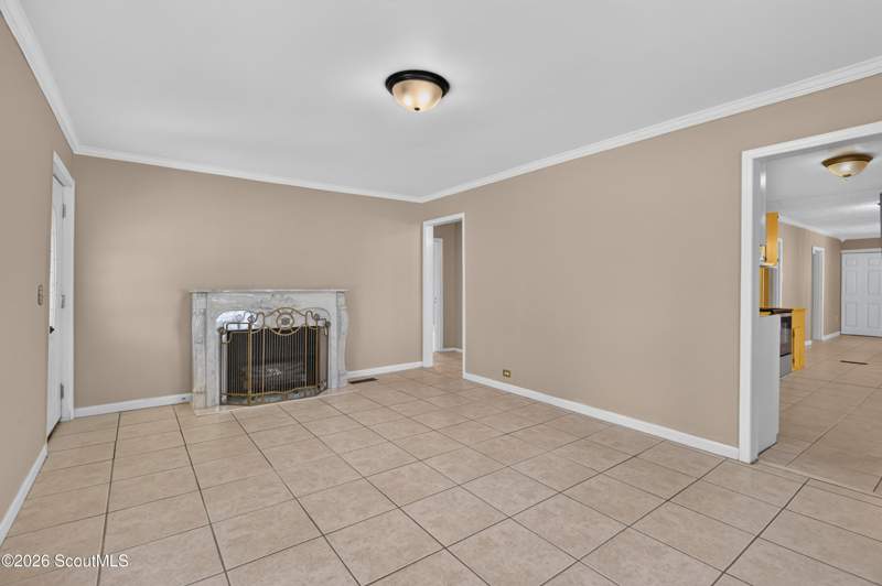 5 bedroom Single Family Residence at 2229 Lee Street, Town Commons, Brunswick — photo 4