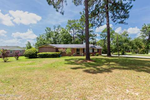 107 Community Drive, home for sale in Waycross 31501