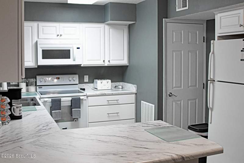 3 bedroom Duplex at 3 Forrest Avenue, Palmetto, Jekyll Island — photo 4
