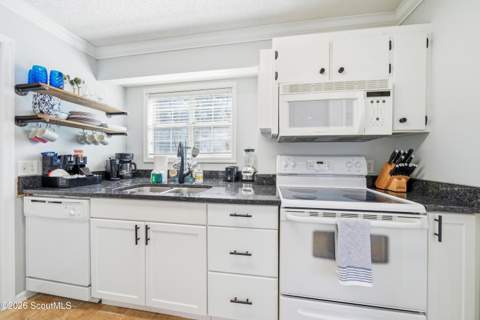 408 W Island Square Drive, St. Simons Island GA - photo 12 of 32