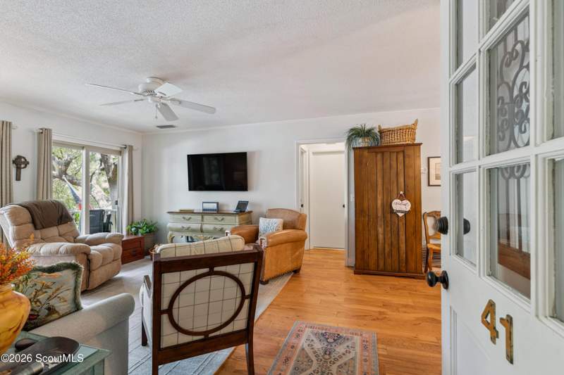 2 bedroom Condominium at 800 Mallery Street, Village Green Condos, St. Simons Island — photo 3