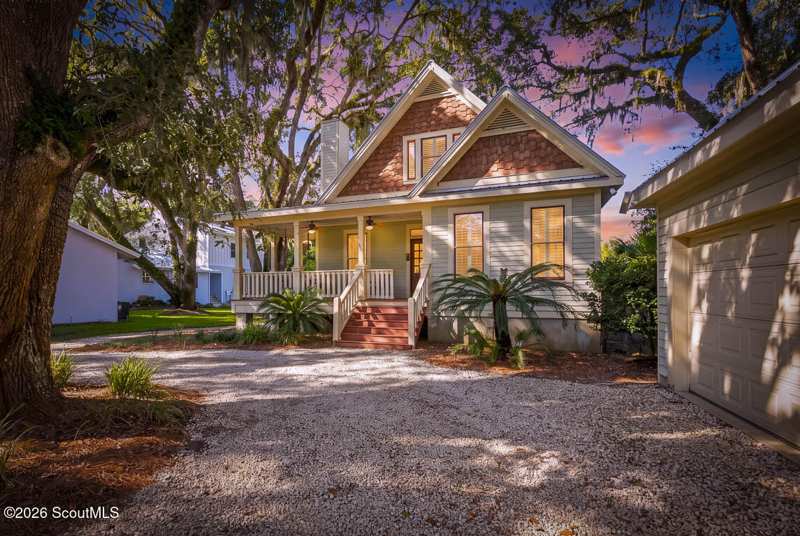 4 bedroom Single Family Residence at 104 Youngwood Drive, Youngwood, St. Simons Island — photo 1