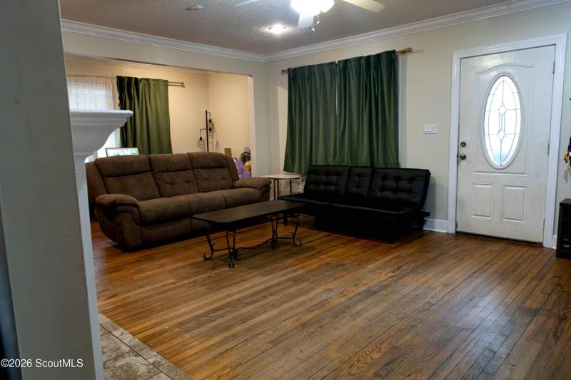 3 bedroom Single Family Residence at 1327 Lee Street, Town Commons, Brunswick — photo 5