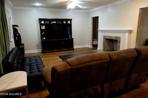 1327 Lee Street, Brunswick GA - photo 6 of 22