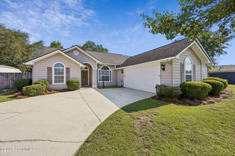 3 bedroom Single Family Residence at 211 Greenbriar Road, Greenacres, Kingsland — photo 2