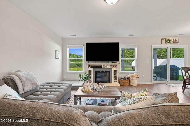 5 bedroom Single Family Residence at 11020 Woodland Trail, Woodland Cove, Brunswick — photo 5