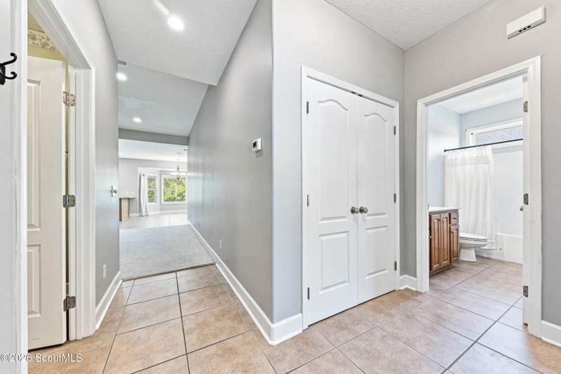 2 bedroom Duplex at 419 Eagle Boulevard, Laurel Island-Brookshire Ret, Kingsland — photo 3