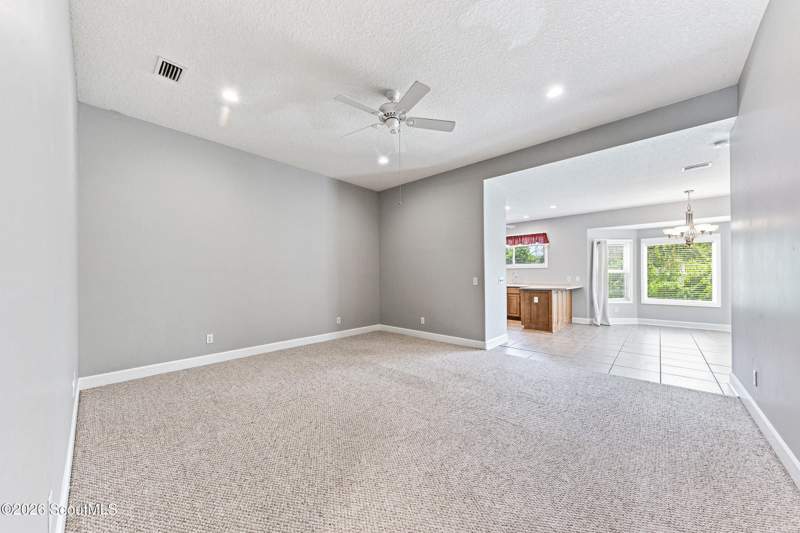 2 bedroom Duplex at 419 Eagle Boulevard, Laurel Island-Brookshire Ret, Kingsland — photo 4