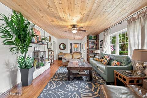 622 Dellwood Avenue, St. Simons Island GA - photo 12 of 34
