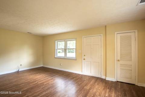 613 N Crawford Street, Waycross GA - photo 9 of 32