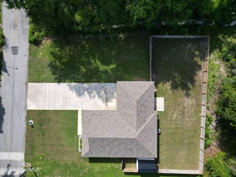 333 Dreamland Street, Jesup GA - photo 6 of 36
