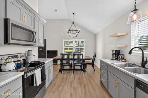 333 Dreamland Street, Jesup GA - photo 10 of 36