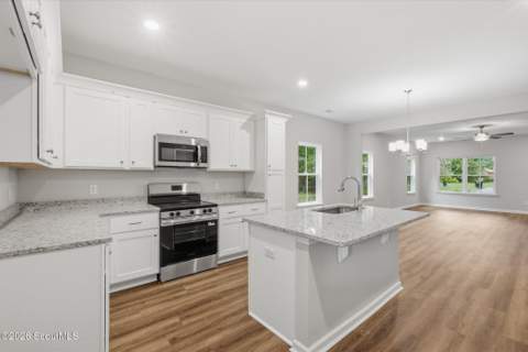 1302 Kentucky Street, Darien GA - photo 11 of 35