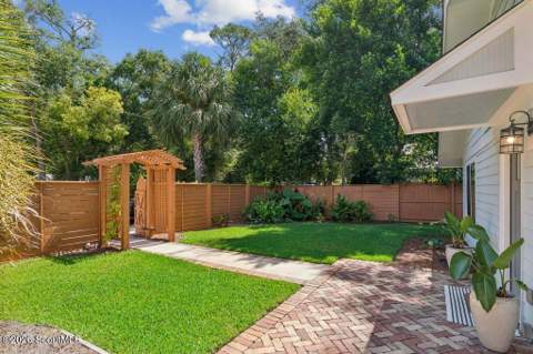 644 Cummings Lane, St. Simons Island GA - photo 13 of 45