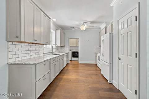105 E Commons Drive, St. Simons Island GA - photo 16 of 47