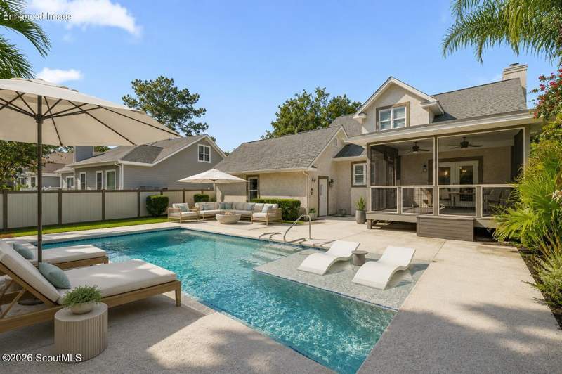 3 bedroom Single Family Residence at 105 E Commons Drive, The Commons at Frederica, St. Simons Island — photo 4
