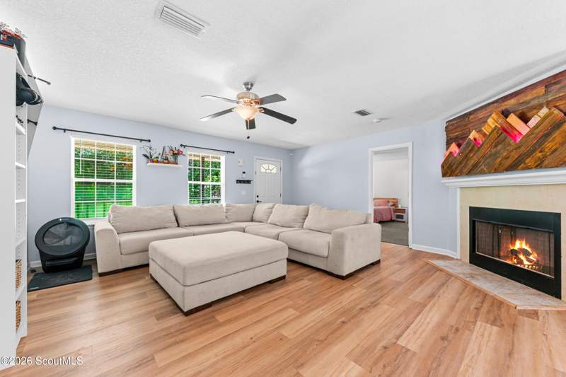 3 bedroom Single Family Residence at 1103 Mcdonald Avenue, Owls Head Park, Woodbine — photo 3