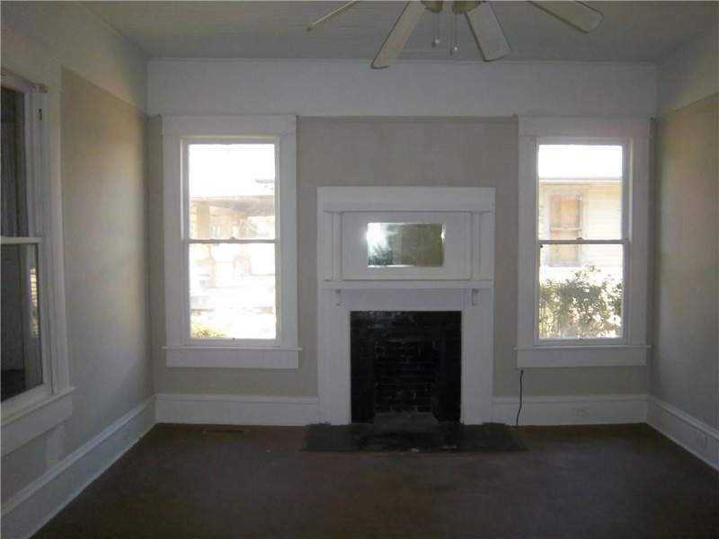 2 bedroom Single Family Residence at 310 Butler Street, No Recorded Subdivision, Waycross — photo 2