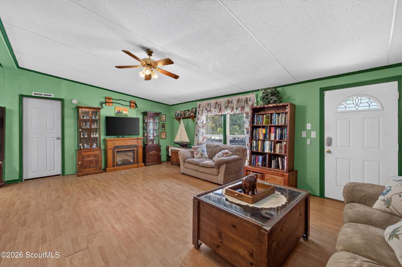 3 bedroom Mobile Home at 934 Whisper Ridge Loop, No Recorded Subdivision, Waynesville — photo 5