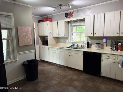 305 Purdom Drive, Blackshear GA - photo 9 of 31