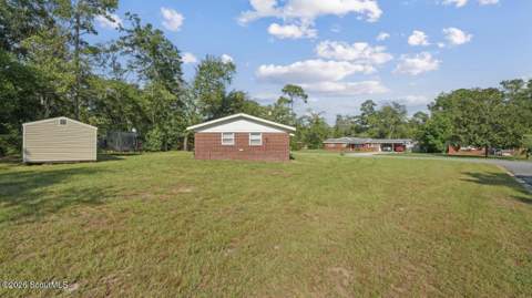 998 Seven Oaks Road, Jesup GA - photo 6 of 20