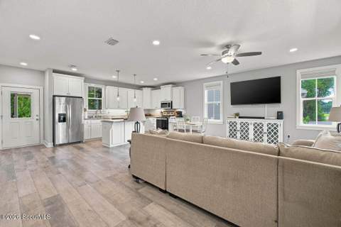 502 Ridge Road, Darien GA - photo 8 of 36