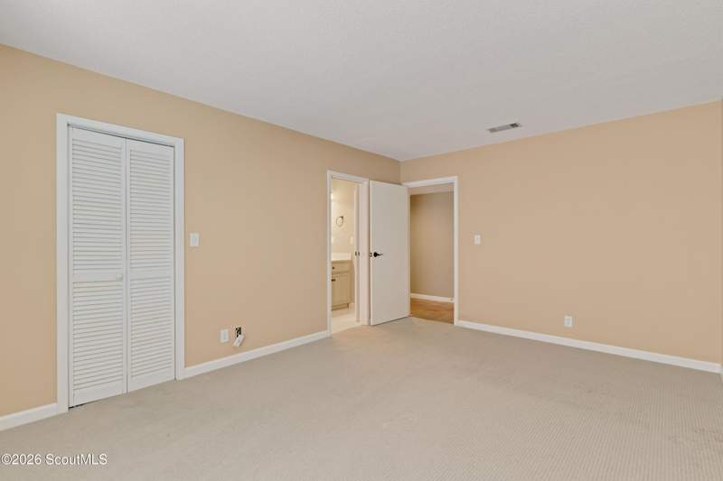 3 bedroom Condominium at 540 Oglethorpe Avenue, Village Plaza Condos, St. Simons Island — photo 4